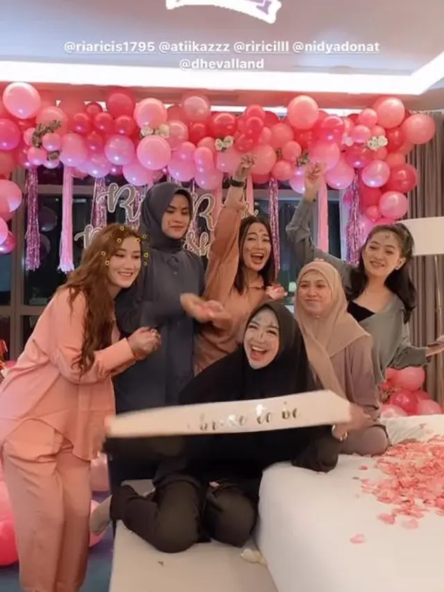 Menikah Hari Ini, Ini 6 Momen Seru Bridal Shower Ria Ricis