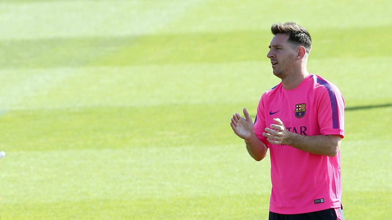 Rambut <i>Nyentrik</i> Lionel Messi