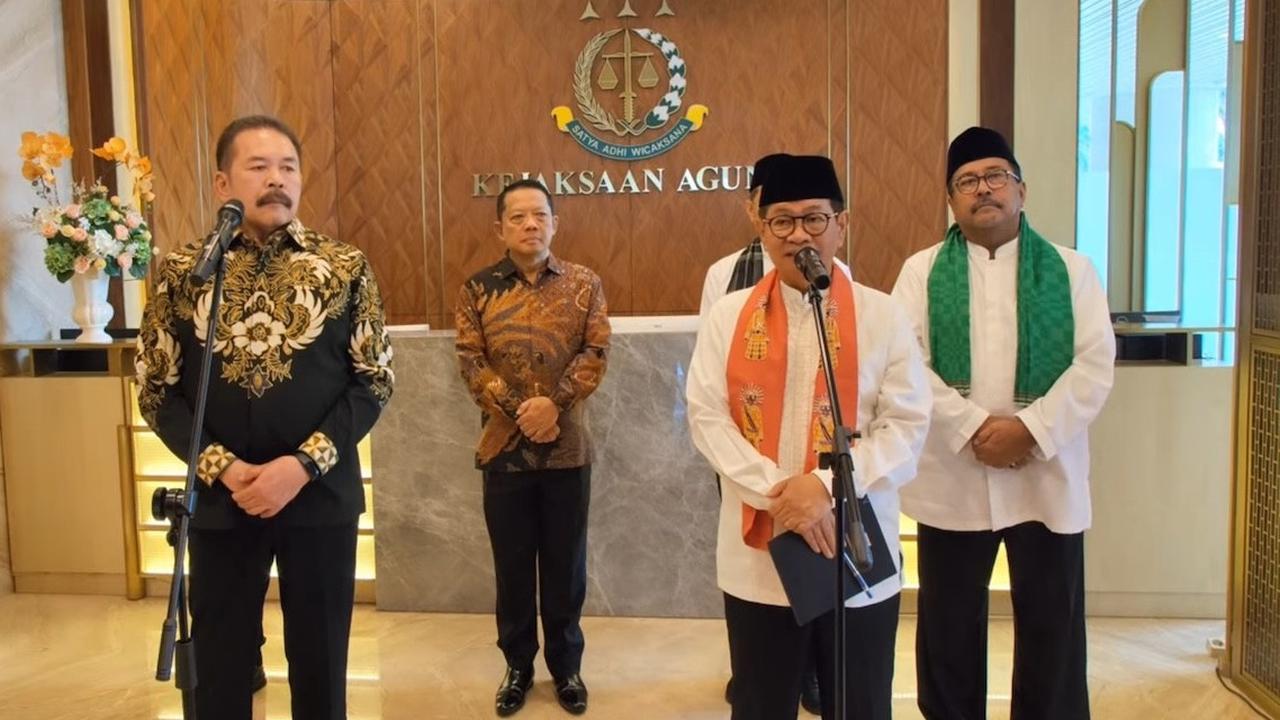 VIDEO: Momen Pram-Rano Datangi Jaksa Agung: Jangan Ada yang Memanfaatkan