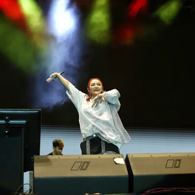 [Fimela] Festival Berdendang Bergoyang hari pertama