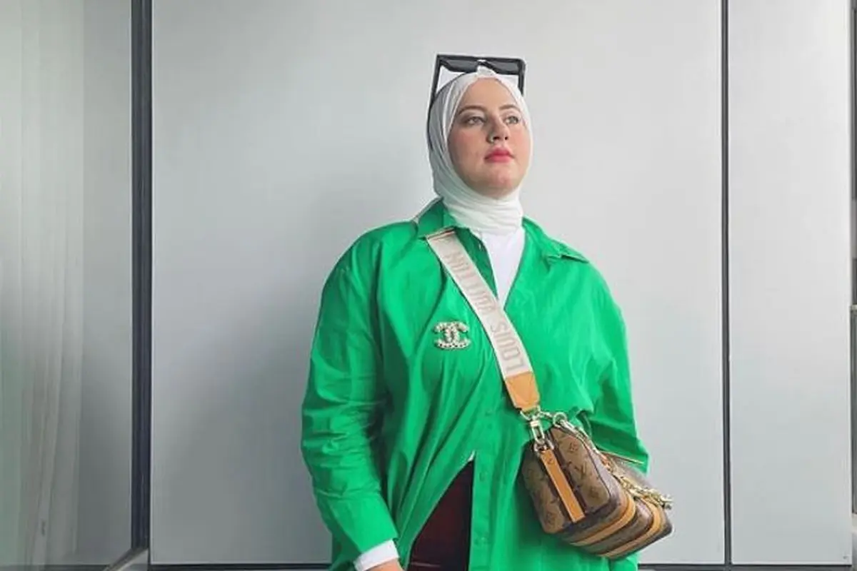 9 Gaya Tasyi Athasyia Pakai Outfit Cewek Kue hingga Cewek Mamba, Bisa Jadi Inspirasi Hijabers