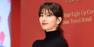 Aktris Bae Suzy dikenal selalu tampil anggun dengan berbagai padu padan skirt salah satunya tutu skirt. Berikut ini deretan OOTDnya yang bisa kamu jadikan inspirasi. (Instagram/ skuukzky)