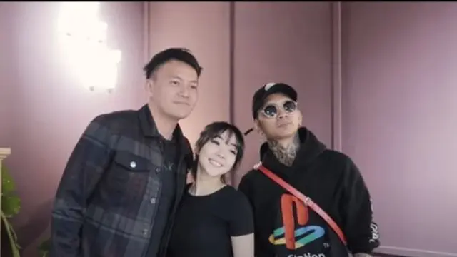 Duet Bareng di Single Terbaru, Ini 6 Potret Young Lex dan Gisella Anastasia