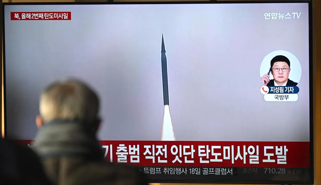 Sebelumnya, pada pekan lalu, Pyongyang menembakkan uji coba sistem rudal hipersonik baru yang ditujukan untuk menghalangi saingan negara itu di Pasifik. (JUNG YEON-JE/AFP)