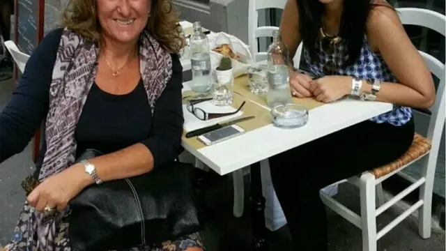 Potret Kebersamaan Wulan Guritno dan Sang Ibu (credit: https://www.instagram.com/wulanguritno/)