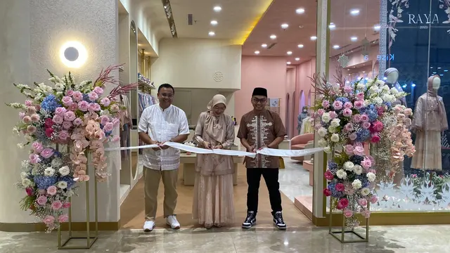 Ria Miranda Resmikan Butik di TSM Cibubur, credit: Ria Miranda