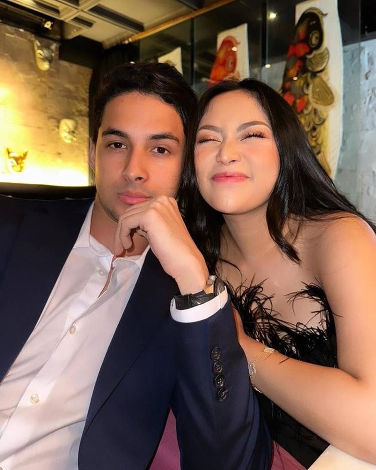Unggahan ini dilaporkan dibagikan sekitar hari ulang tahun Azizah Salsha pada 6 Oktober, mirip dengan pemberitaan isu perselingkuhan yang pertama kali diungkap oleh Rachel Vennya tepat pada hari anniversary pernikahan Pratama Arhan dan Azizah Salsha pada 