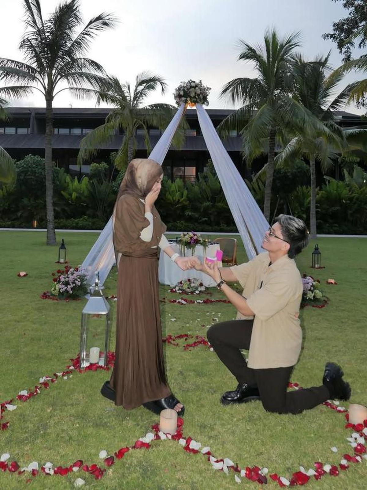 8 Potret Dekorasi Anniversary Pernikahan ke-5 Atta Aurel, Mewah Penuh Kejutan Romantis
