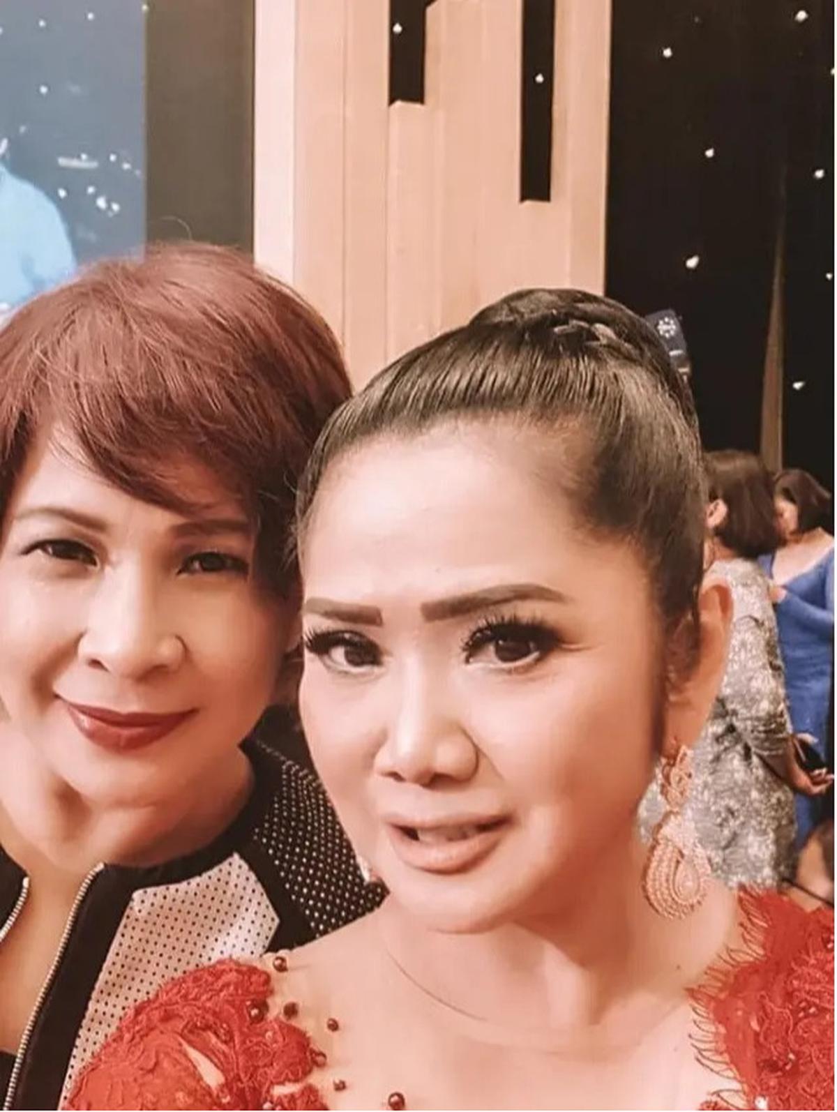 Kenangan Irianti Erningpraja Bersama Musisi Top