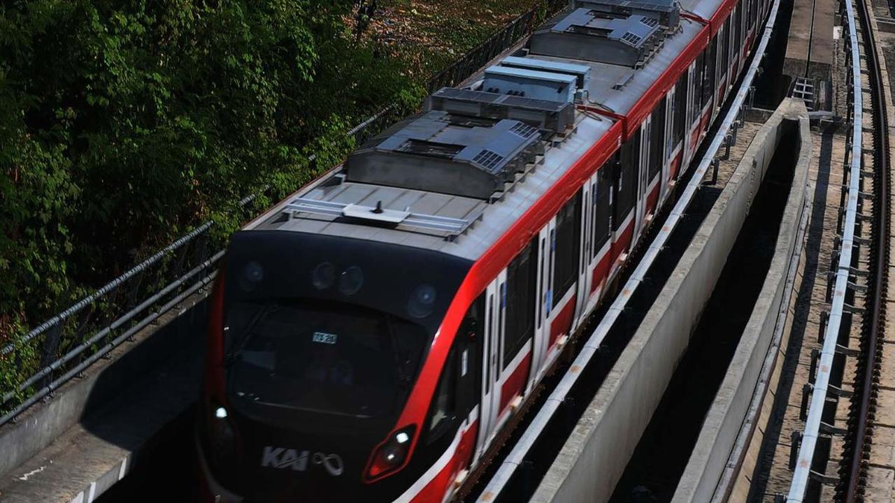 Tarif promo flat Rp5.000 untuk moda transportasi LRT Jabodebek akan berakhir hari ini, Sabtu (30/9/2023). Namun, Kementerian Perhubungan pun telah menyiapkan tarif promo baru yang berlaku mulai 1 Oktober 2023.