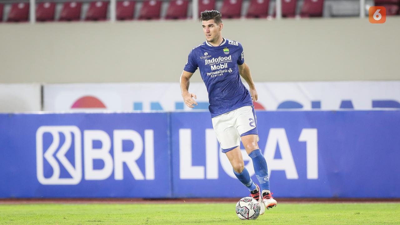 Foto: Deretan 5 Bek Tangguh di BRI Liga 1 2021 / 2022, Tak Ada Pemain Lokal