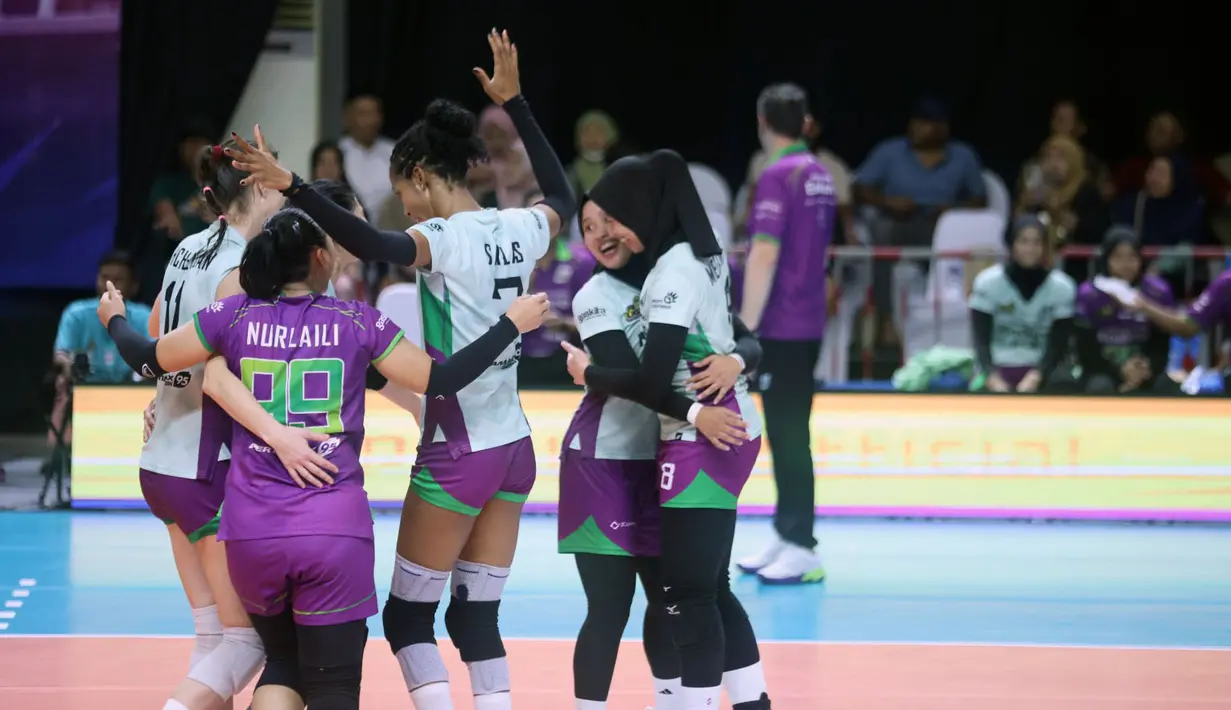 Sementara pemain JPE, Nurlaili mengakui bersyukur atas kemenangan hari ini. Ia bertekad untuk mempersembahkan juara lagi untuk Pertamina. (Dok. PBVSI)
