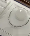 Salah satu perhiasaan High Jewelry di Mondial Plaza Indonesia. [Anisha/Fimela]