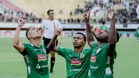 Selebrasi para pemain PSS Sleman saat membobol gawang Borneo FC pada pekan ke-31 BRI Liga 1 2022/2023. (Dok. PSS Sleman)