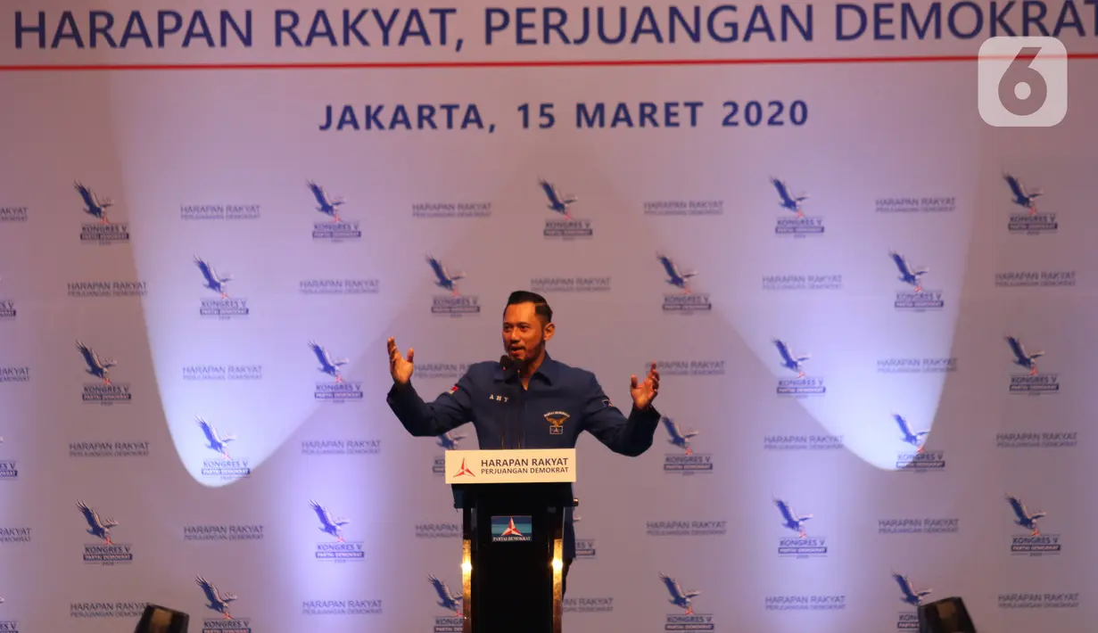 Ketum Partai Demokrat  Agus Harimurti Yudhoyono memberikan pidato usai terpilih secara aklamasi, Jakarta, Minggu (15/3/2020). Keputusan diambil setelah sidang paripurna melakukan verifikasi dan menyatakan AHY memenuhi persyaratan jadi ketum di Kongres V Partai Demokrat. (Liputan6.com/Angga Yuniar)