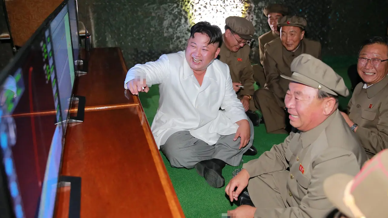 20160825-Rudal-Balistik-Korea-Utara-Kim-Jong-un-AFP-Reuters