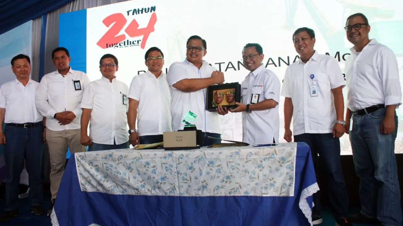 PT Krakatau Bandar Samudera (KBS) melakukan penandatanganan nota kesepahaman dengan PT Bhanda Ghara Reksa (Persero).
