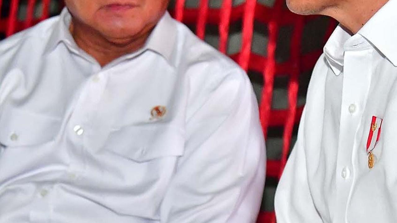 Prabowo Janji Bangun Lapangan Sepak Bola dengan Standar Baik di Seluruh Indonesia
