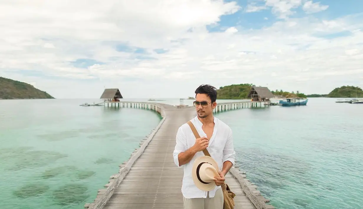 (Instagram/dennysumargo)