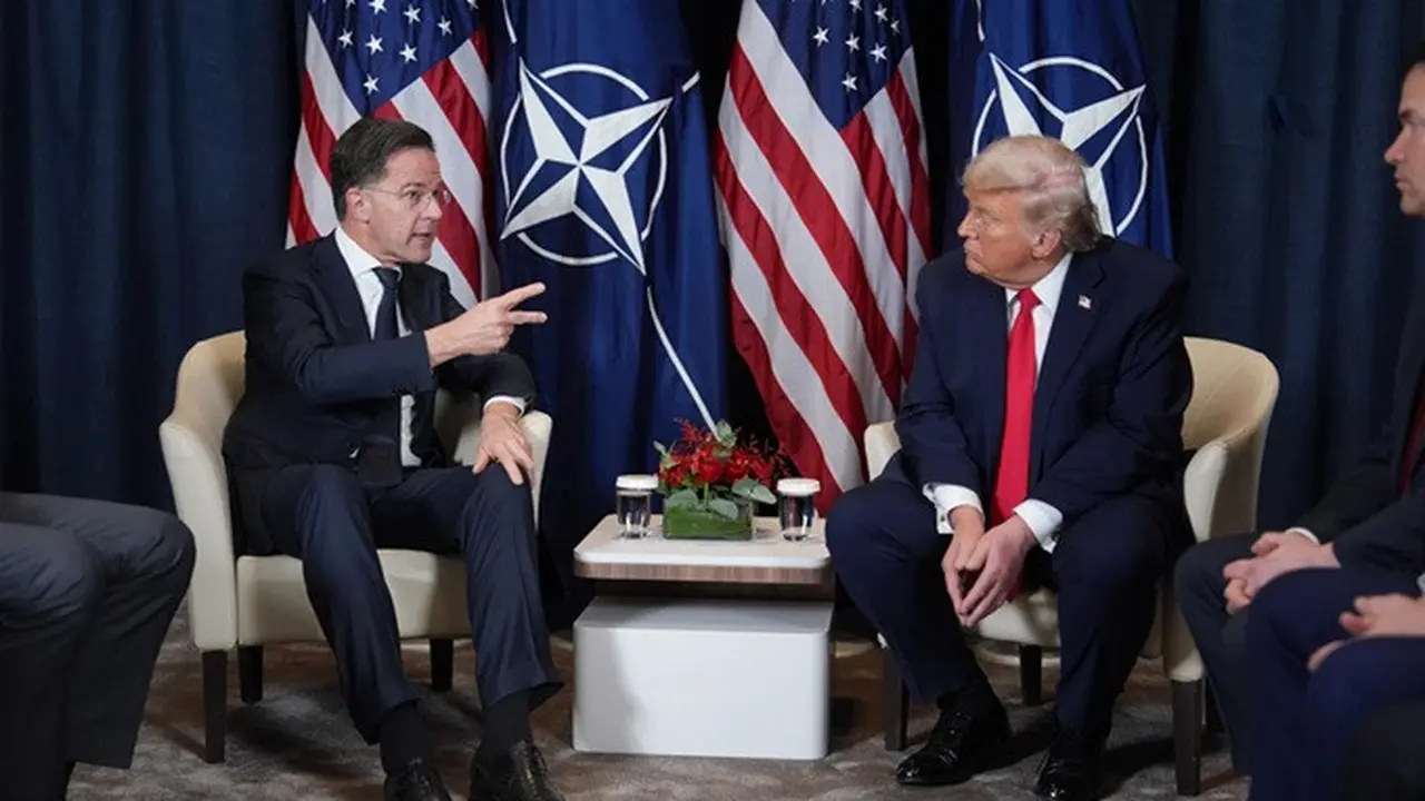 Presiden Amerika Serikat Donald Trump dan Sekretaris Jenderal NATO Mark Rutte menggelar pertemuan di sela ajang World Economic Forum (WEF) pada Rabu (21/1/2026).