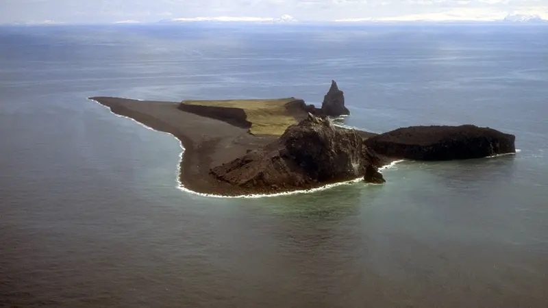 Gunung Berapi Bogoslof di Alaska