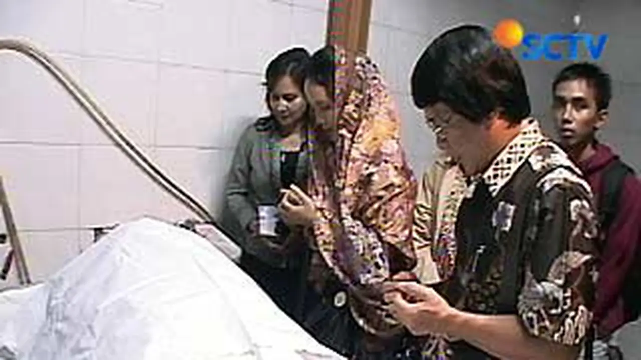 100518aakt-mamaloren.jpg