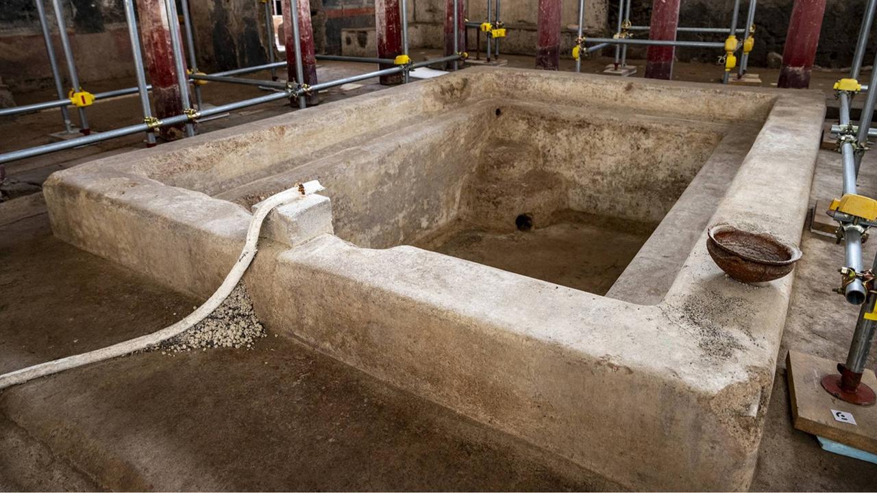 Penemuan pemaindian air panas di Kota Kuno Pompeii