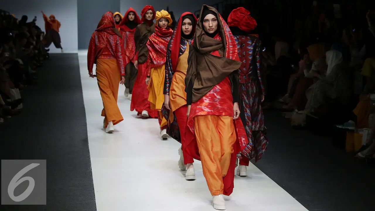 20151028-Jakarta-Fashion-Week-2016-Zaskia-Mecca