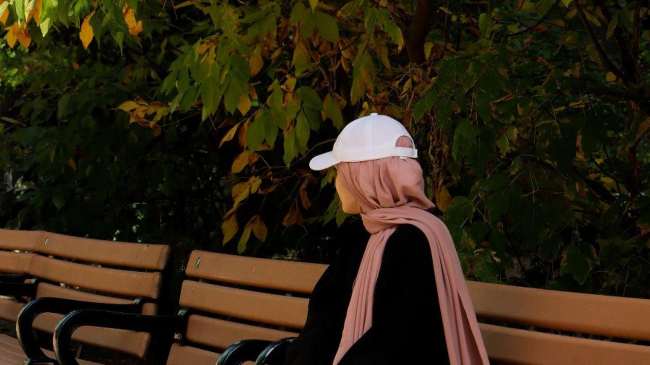 6 Inspirasi Ide OOTD Hijab Simple untuk ke Kampus, Bisa Pilih Gaya yang Sesuai Kepribadian