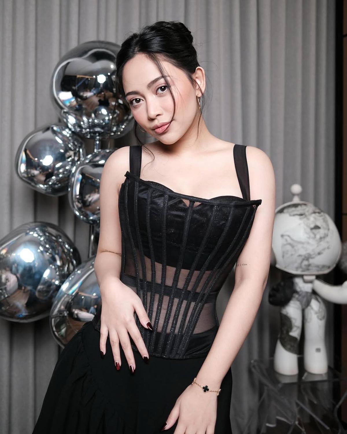 7 Potret Rachel Vennya di Tahun 2015 vs Kini yang Dinilai Banyak Berubah, Penampilannya Bikin Pangling