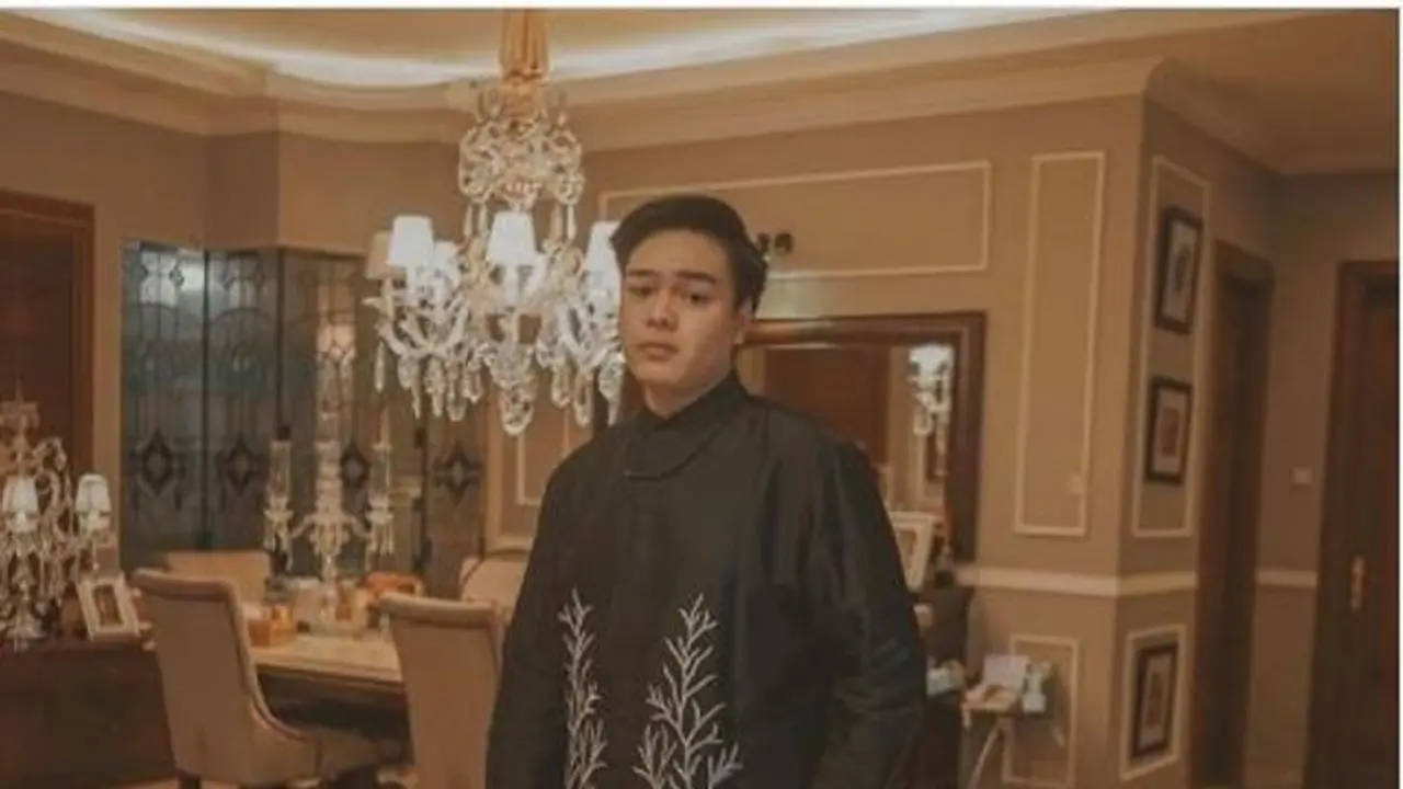 Gaya Jeje Soekarno, Cicit Bung Karno yang Suka Tampil Fashionable