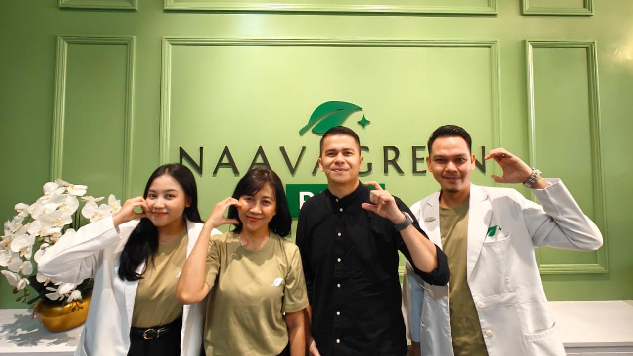 Handika Pratama bersama tim Naavagreen Plus.