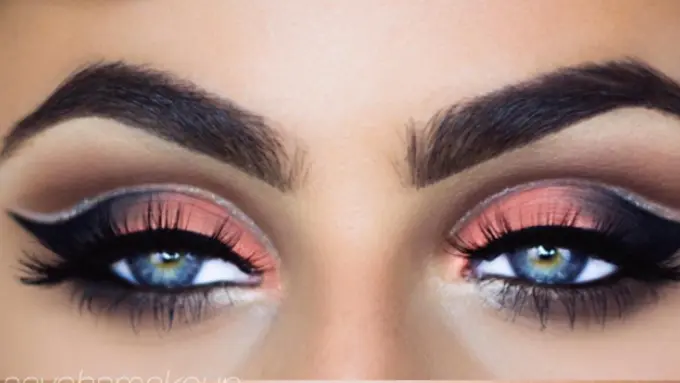 Eyeshadow Cat Eye yang Bikin Tatapan Mata Lebih Tajam