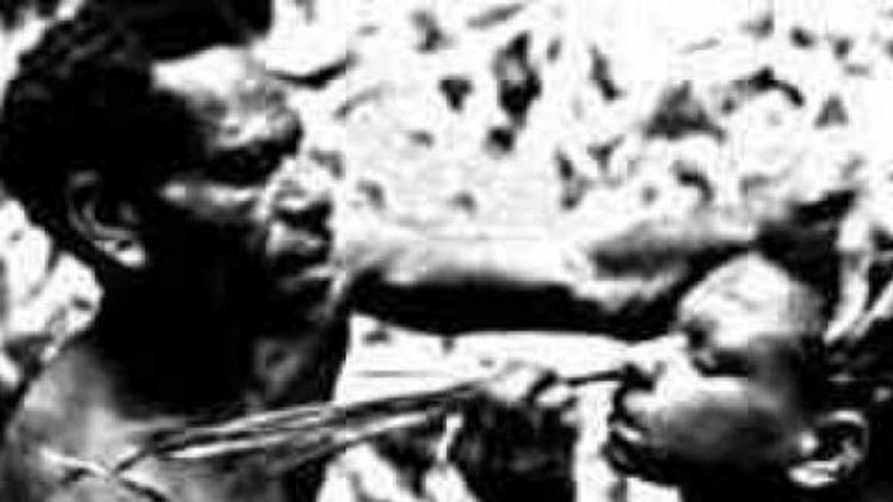 Tradisi minum sperma di Papua Nugini