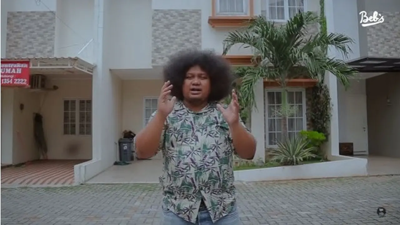 7 Potret Rumah Babe Cabita Usai Direnovasi, Ada Kolam Koi di Atas Garasi