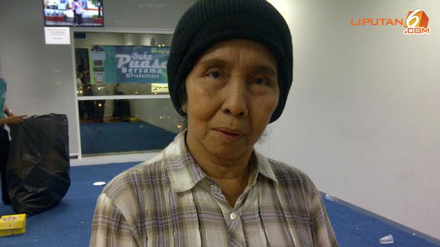 Berkat Main Sinetron Aty Cancer Bisa Berangkat Umrah Showbiz Liputan6 Com