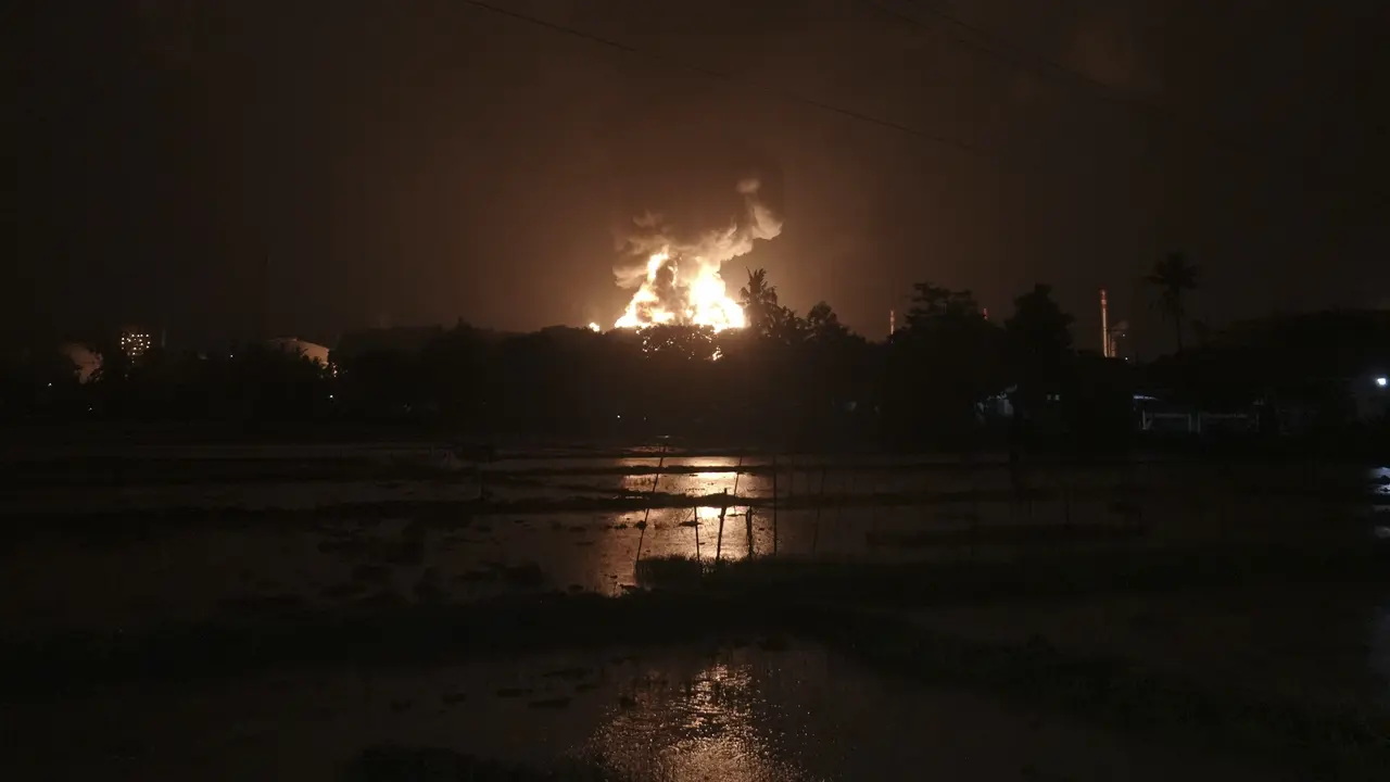 Kebakaran Hebat Kilang Minyak Pertamina Cilacap