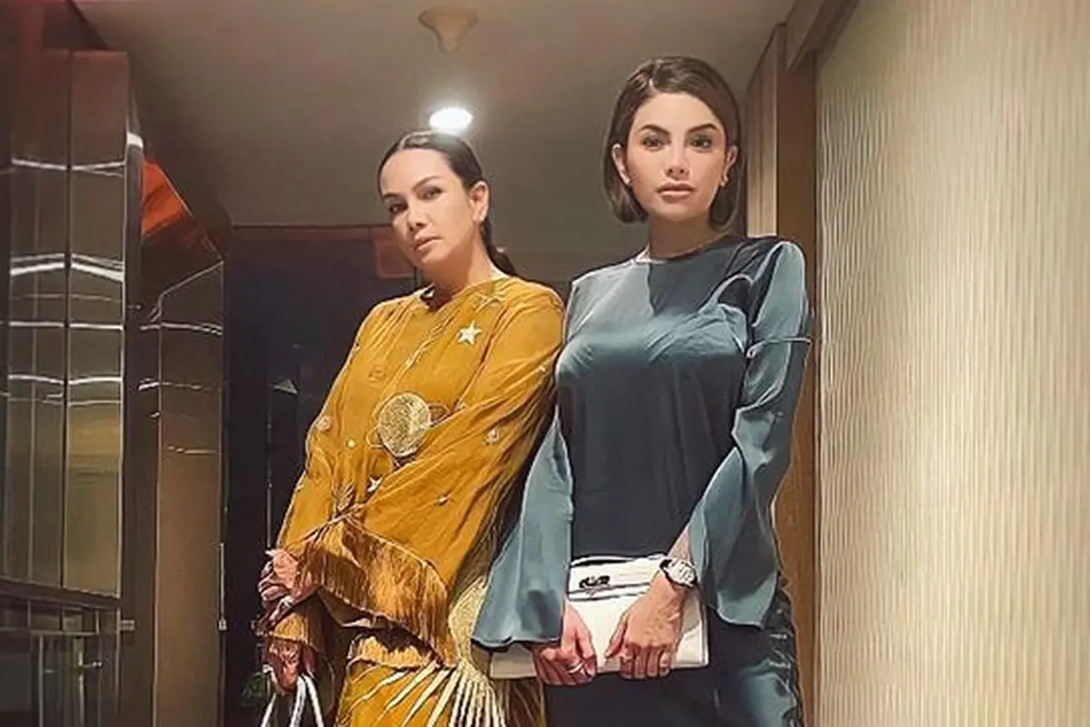 Fitri Salhuteru dan Nikita Mirzani. (Foto: Dok. Instagram @fitri_salhuteru)