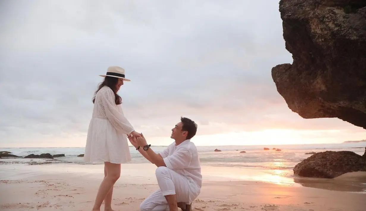 Chelsea Islan dan Rob Clinton (Instagram/robclintonkardinal)