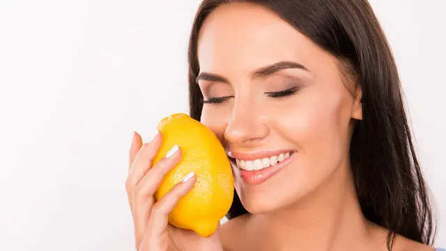 Basmi Jerawat dengan Lemon