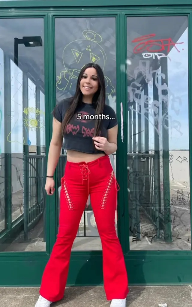 Perut wanita ini rata dari awal hamil hingga melahirkan, 9 potret perjalanan kehamilannya bikin heran