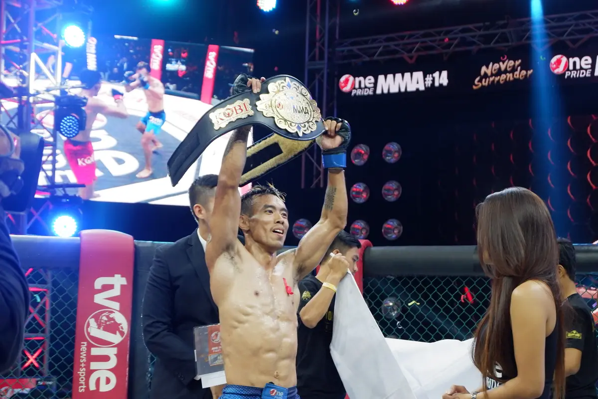 Rudi Agustian Juara Baru One Pride MMA Indonesia