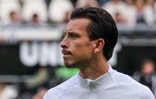 Thom Haye Terancam Degradasi dari Eredivisie bersama Almere City, Bertahan atau Pindah Klub?
