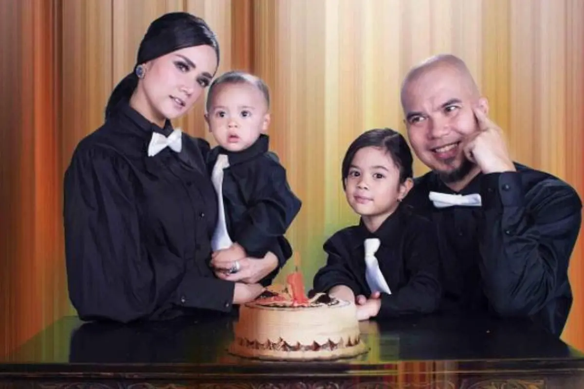 [Bintang] Ahmad Dhani dan Mulan Jameela