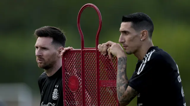 Latihan Lionel Messi Cs Jelang Hadapi Uruguay