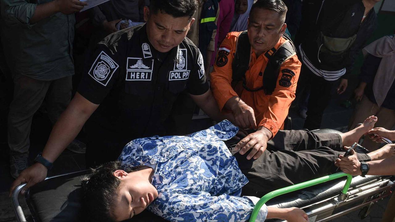 FOTO: Terulang Lagi! Siswa Bandung Barat Keracunan Massal Setelah Makan MBG