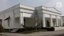 Tampilan gedung bekas markas Kodim 0505 yang kini menjadi Taman Benyamin Suaeb, Jakarta, Selasa (23/6/2020). Taman Benyamin Suaeb menyimpan sejumlah koleksi asli milik seniman betawi, Benyamin Suaeb dan beberapa replika rumah bergaya betawi. (Liputan6.com/Helmi Fithriansyah)