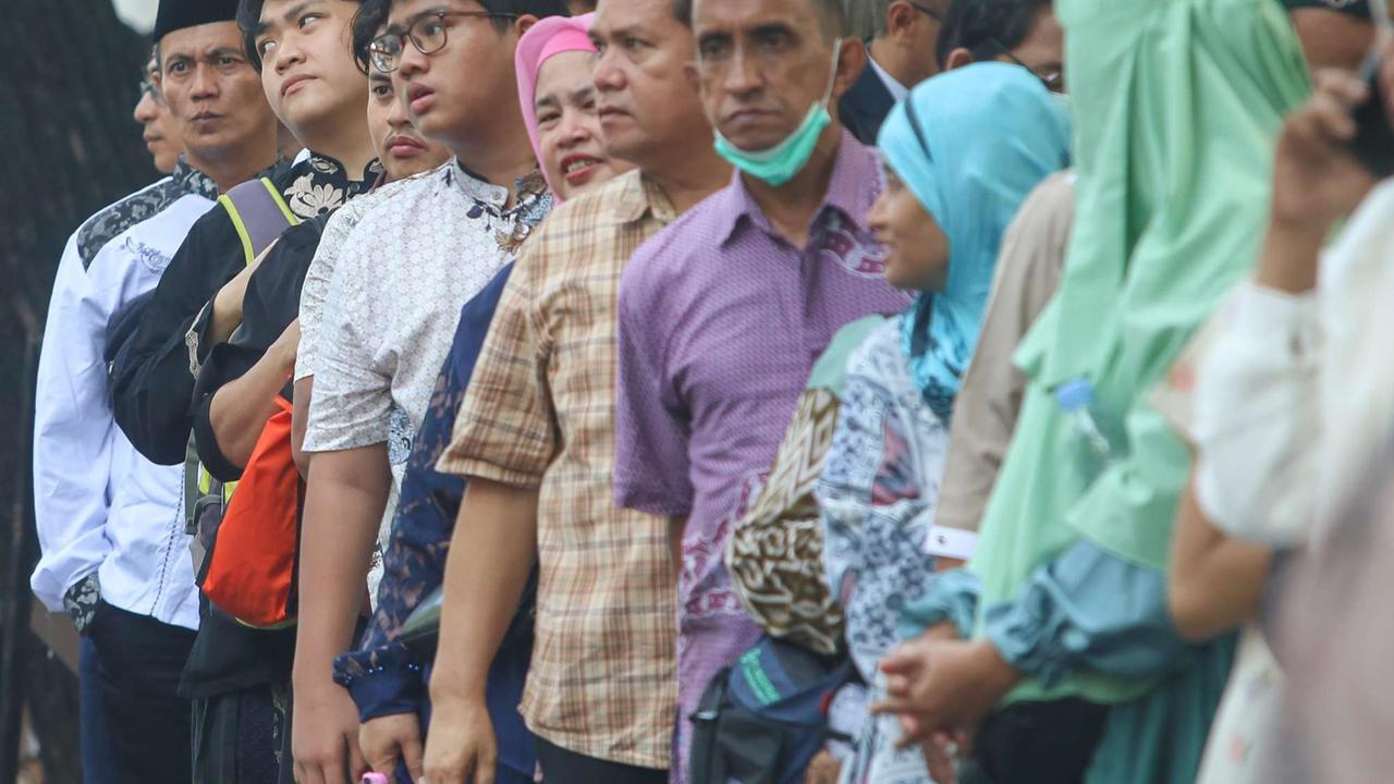 Antusiasme Ribuan Orang Hadiri Open House Prabowo di Istana