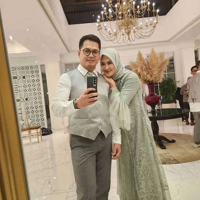 6 Pasangan Artis Ini Kompak Jadi Bridesmaid dan Groomsmen Sahabat, Makin Serasi