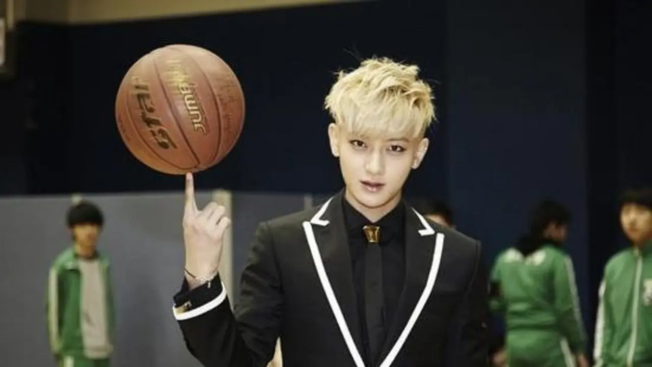 Tak Mau Pusing Soal EXO Lagi, Tao Nikmati Momen di Amerika
